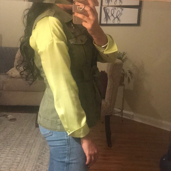 Military style green vest - Picture 4 of 8